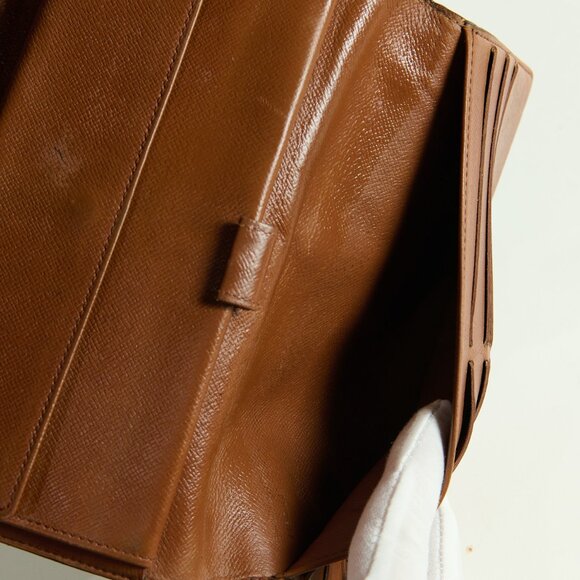 Louis Vuitton Monogram International Wallet - Picture 5 of 11